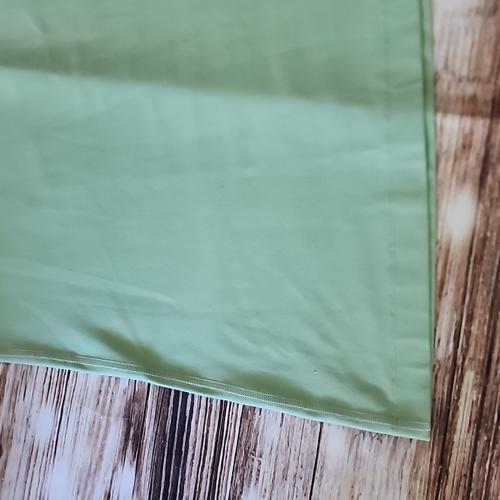 Lululemon Tank - Picture 3 of 6